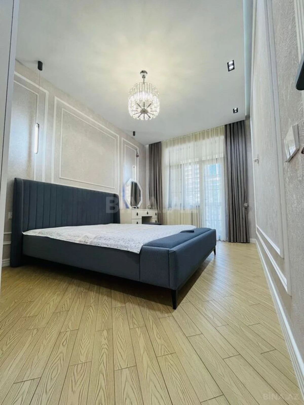 Satılır 2 otaqlı mənzil 85 m²