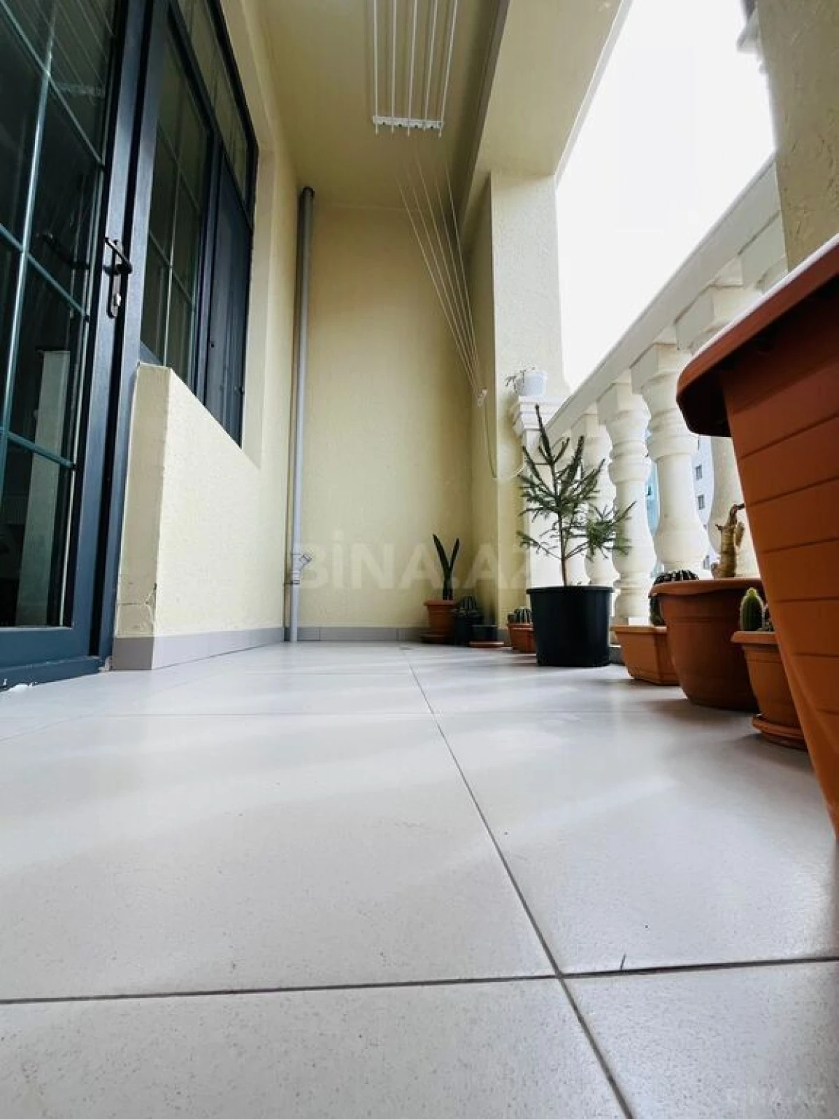 Satılır 2 otaqlı mənzil 85 m²