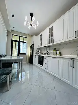 Satılır 2 otaqlı mənzil 85 m²