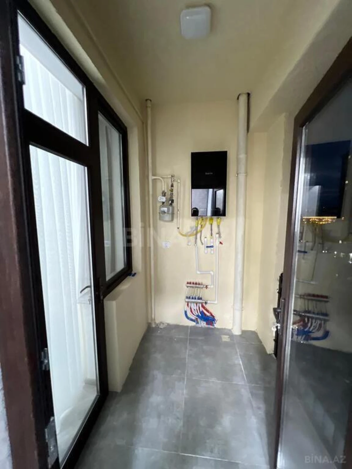 Satılır 2 otaqlı mənzil 64 m²