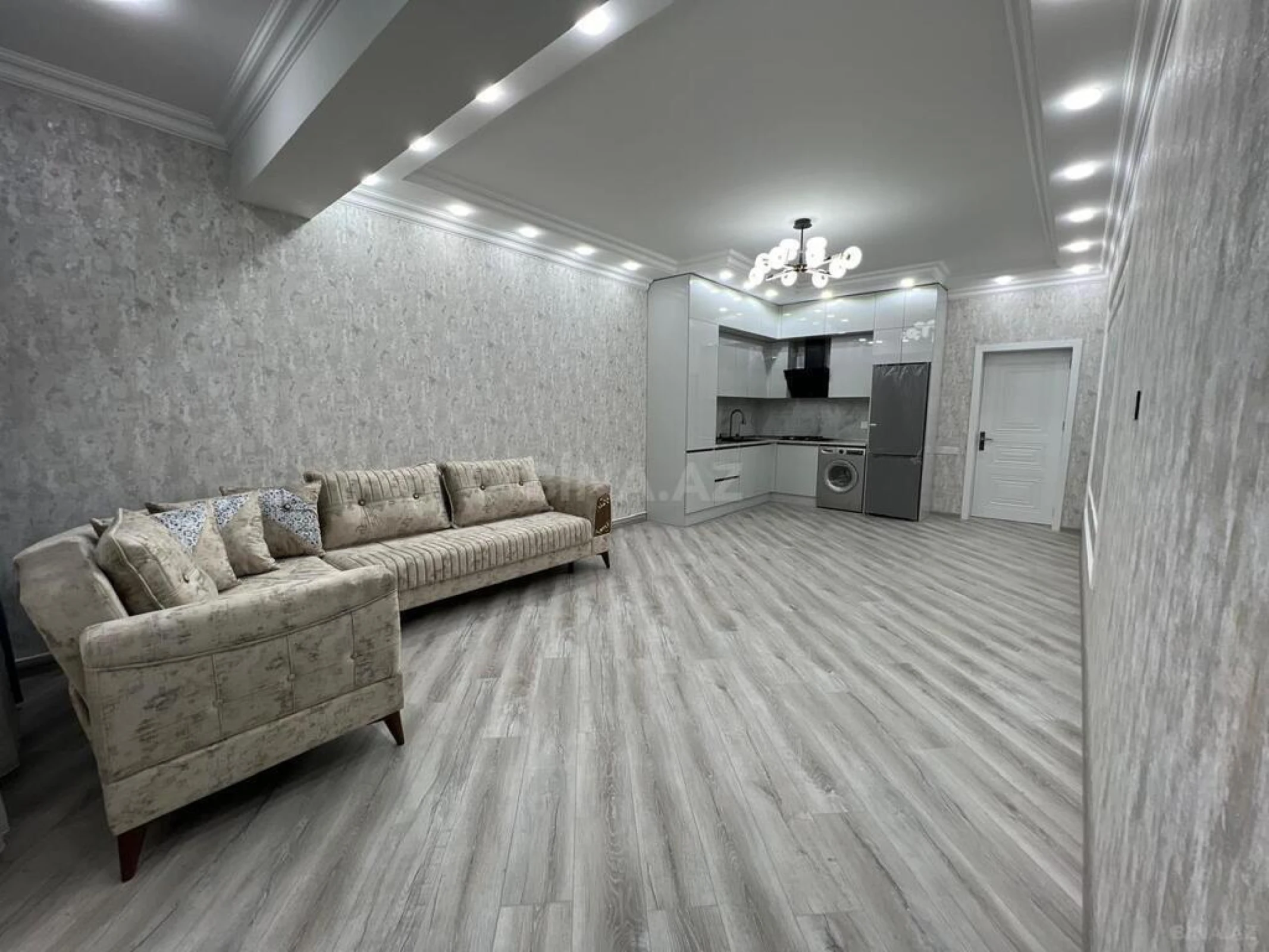 Satılır 2 otaqlı mənzil 64 m²