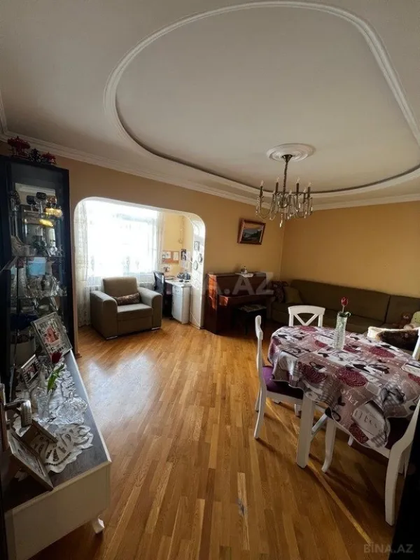 Satılır 2 otaqlı mənzil 68 m²