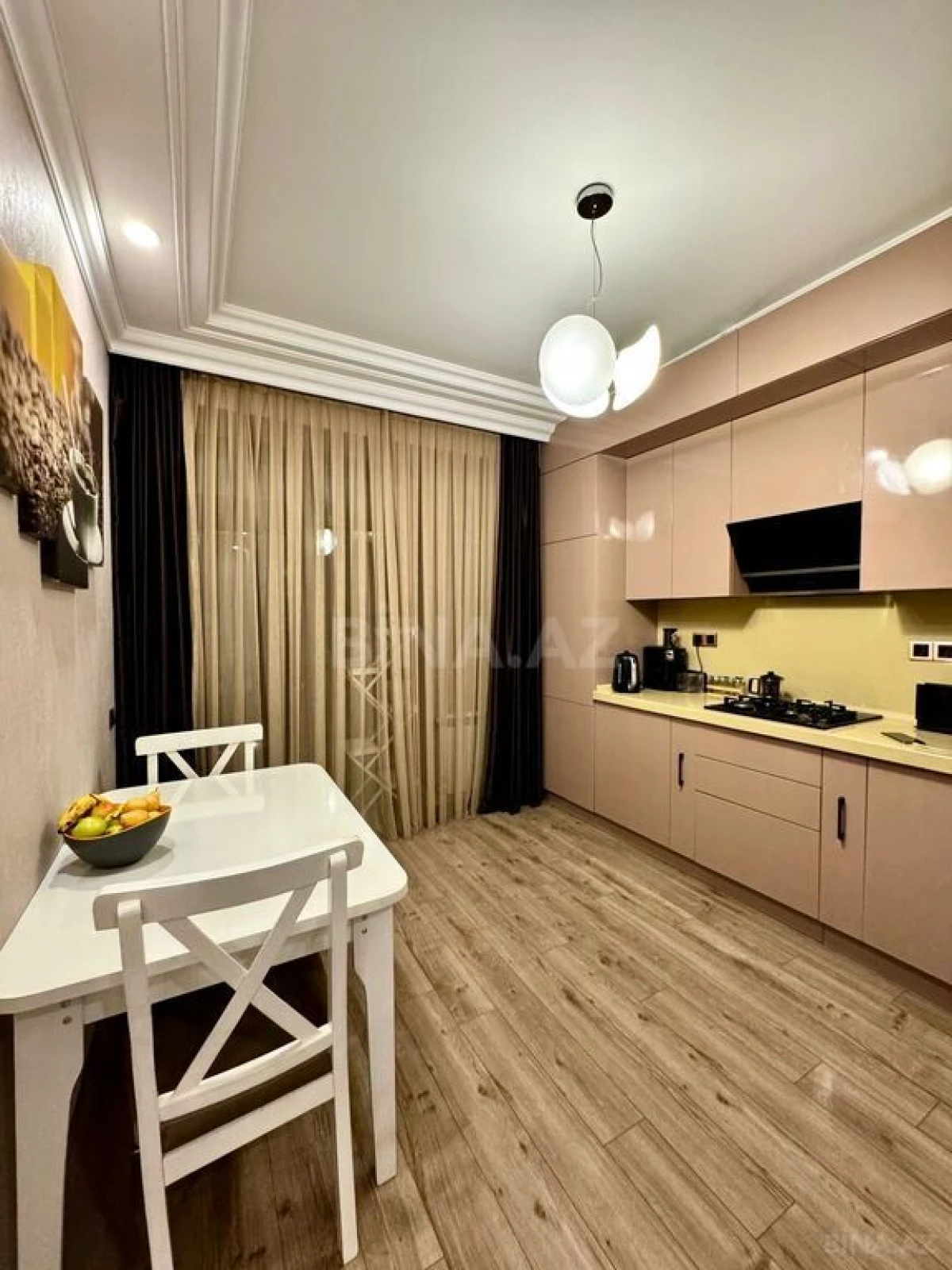 Satılır 3 otaqlı mənzil 100 m²