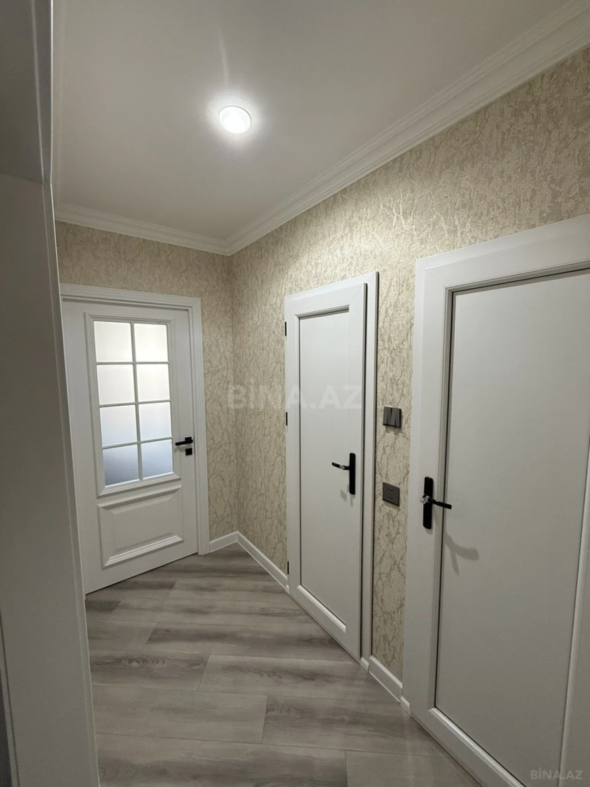 Satılır 3 otaqlı mənzil 82 m²