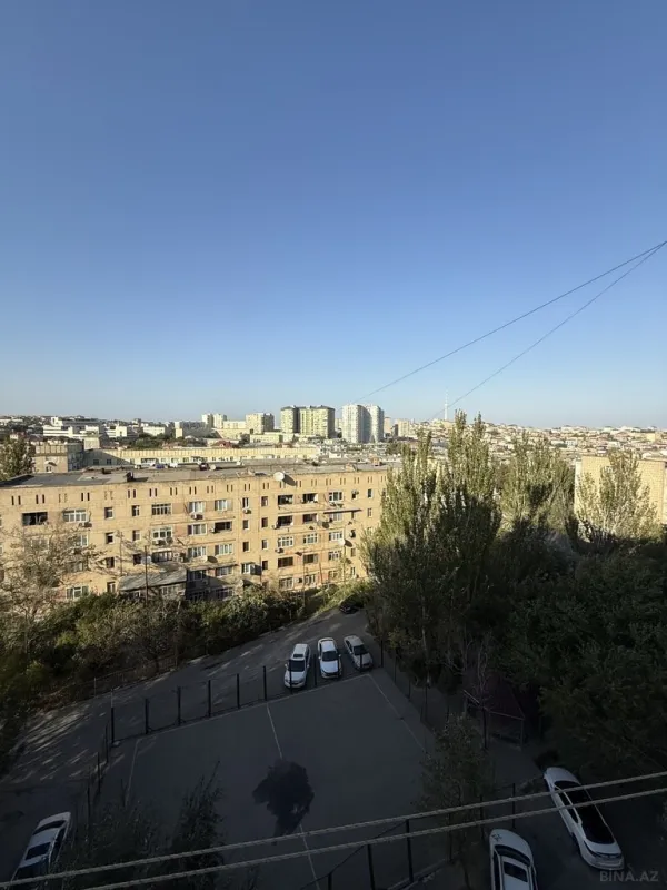 Satılır 3 otaqlı mənzil 82 m²