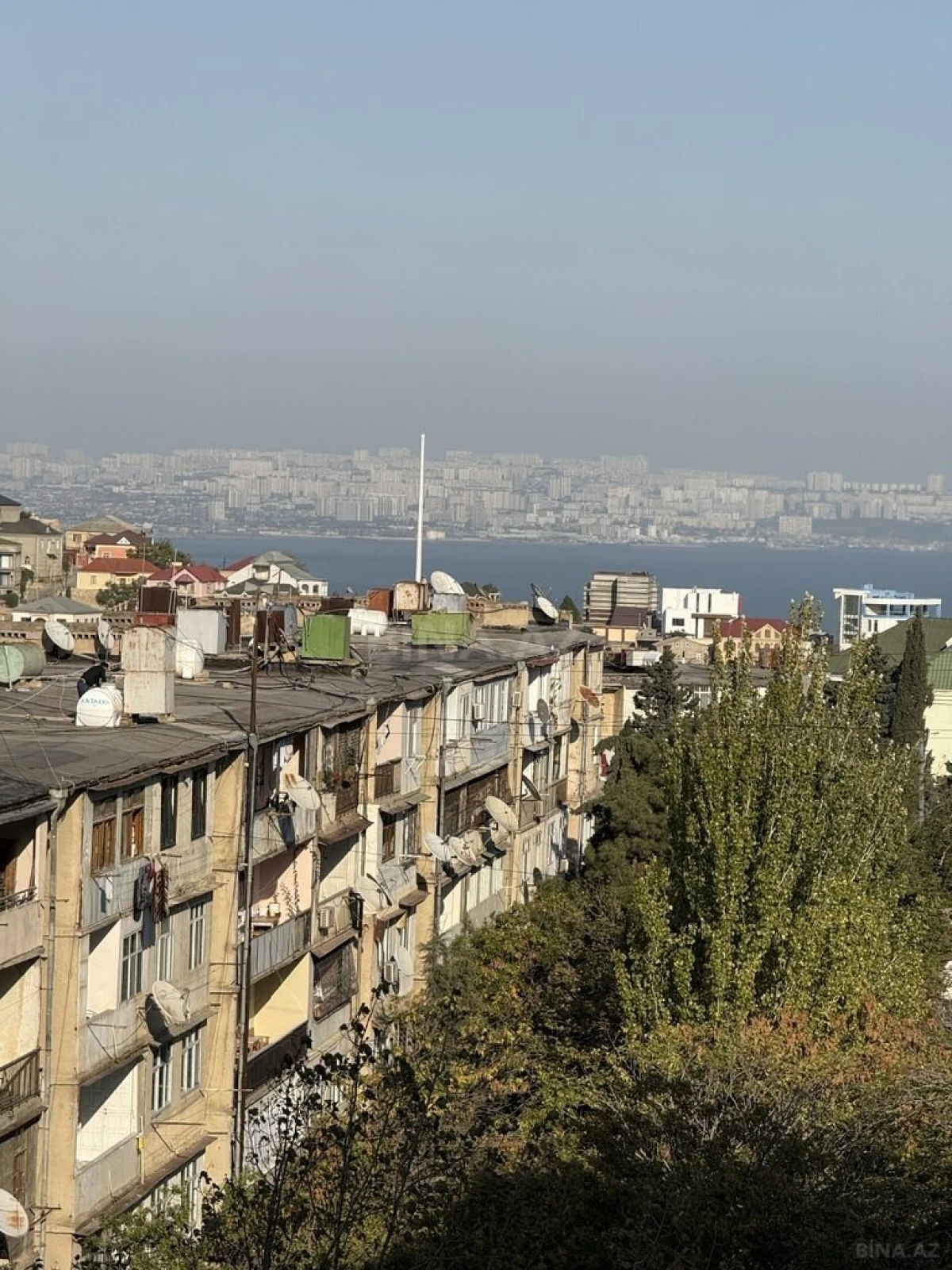 Satılır 3 otaqlı mənzil 82 m²