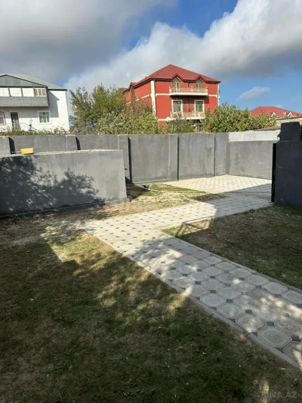 Satılır 4 otaqlı həyət evi 150 m²