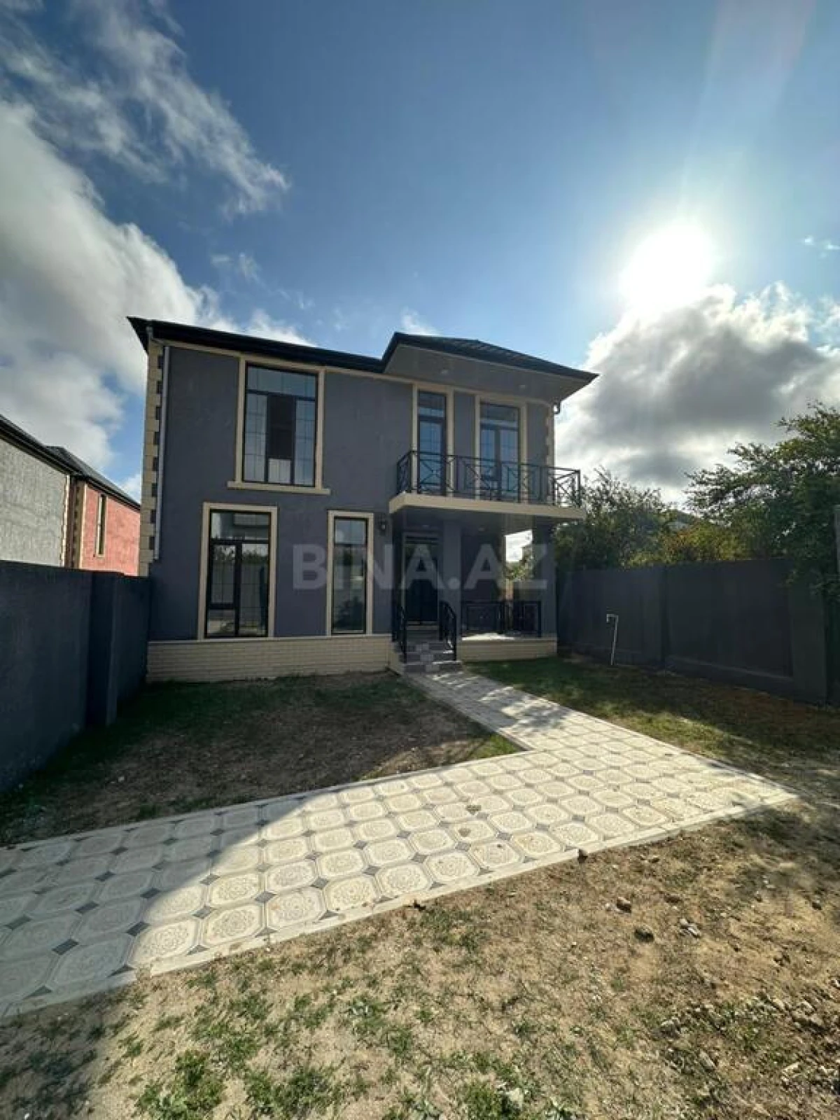 Satılır 4 otaqlı həyət evi 150 m²