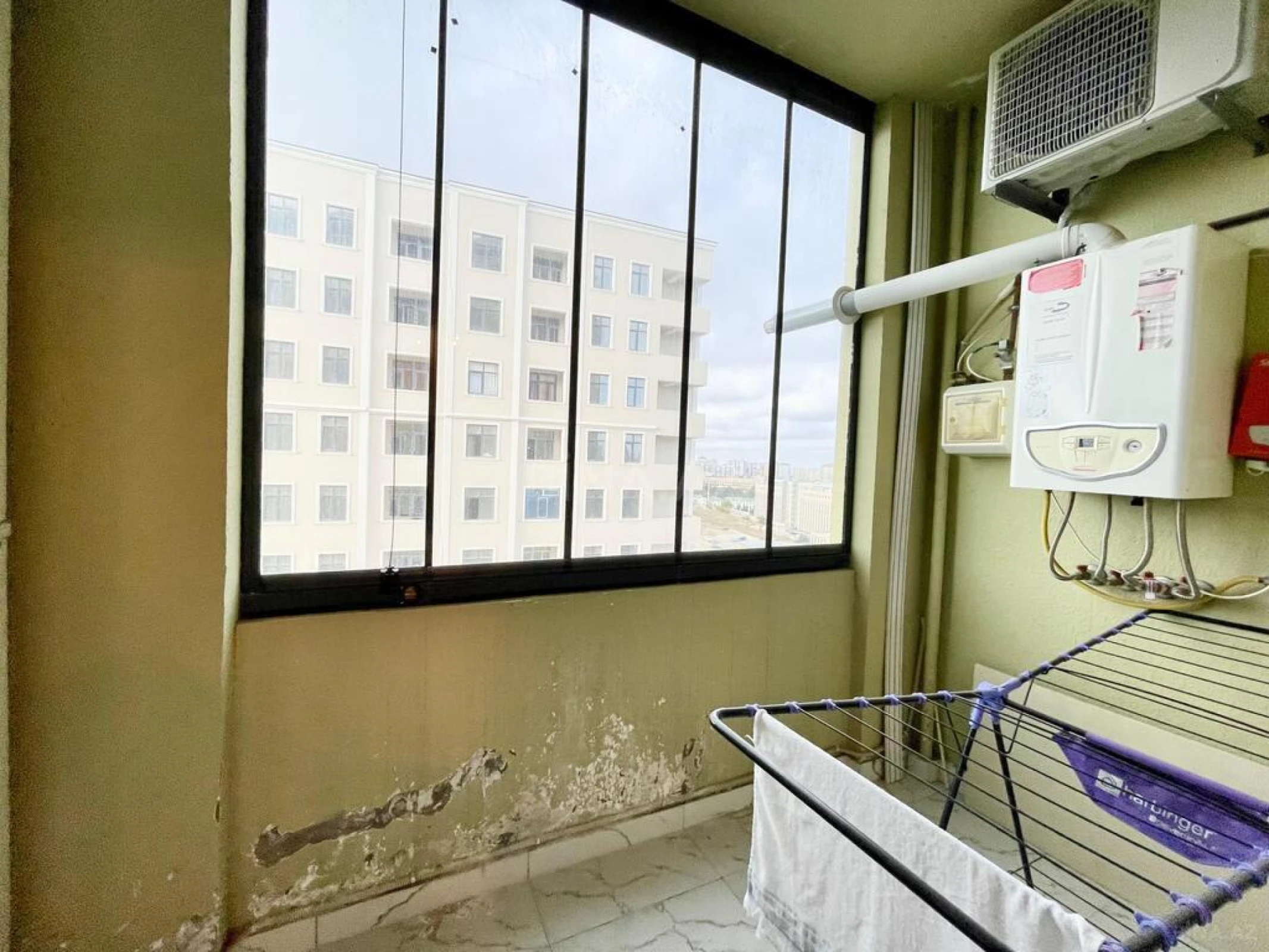 Kirayə verilir 2 otaqlı mənzil 100 m²