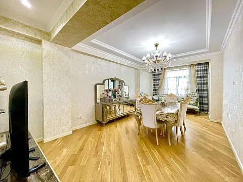 Kirayə verilir 2 otaqlı mənzil 100 m²