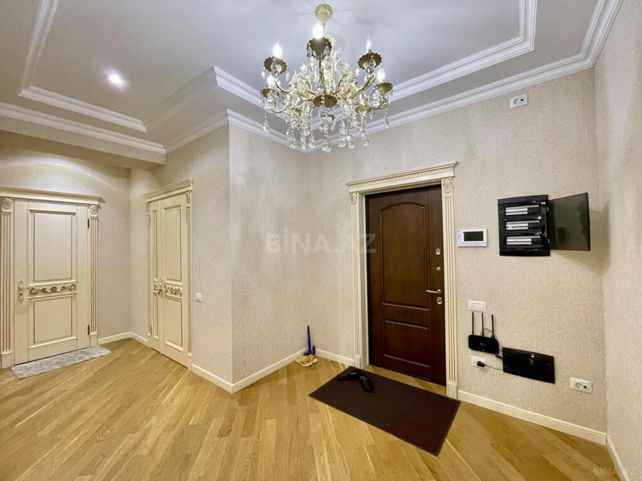 Kirayə verilir 2 otaqlı mənzil 100 m²