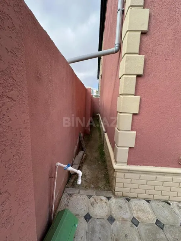 Satılır 4 otaqlı həyət evi 150 m²