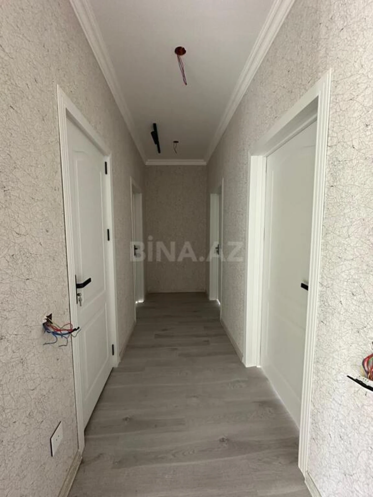 Satılır 4 otaqlı həyət evi 150 m²