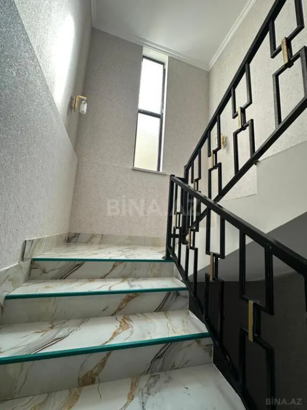 Satılır 4 otaqlı həyət evi 150 m²