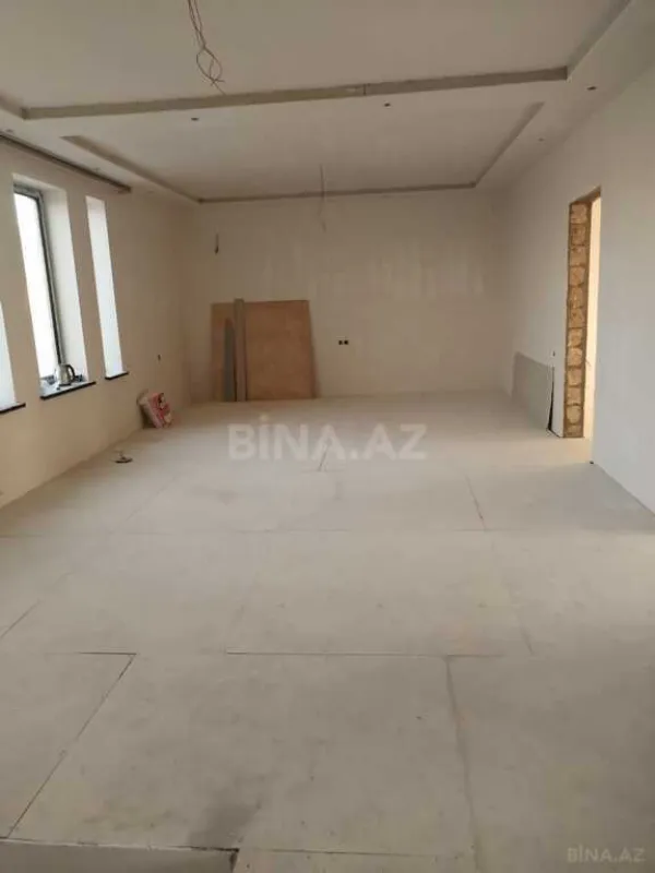 Satılır 7 otaqlı həyət evi 239.3 m²