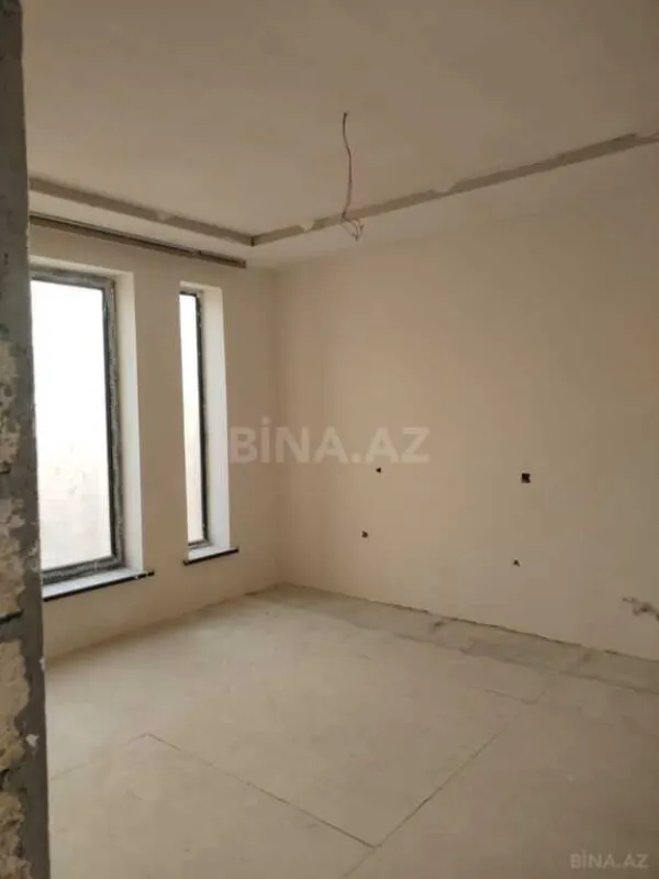Satılır 7 otaqlı həyət evi 239.3 m²
