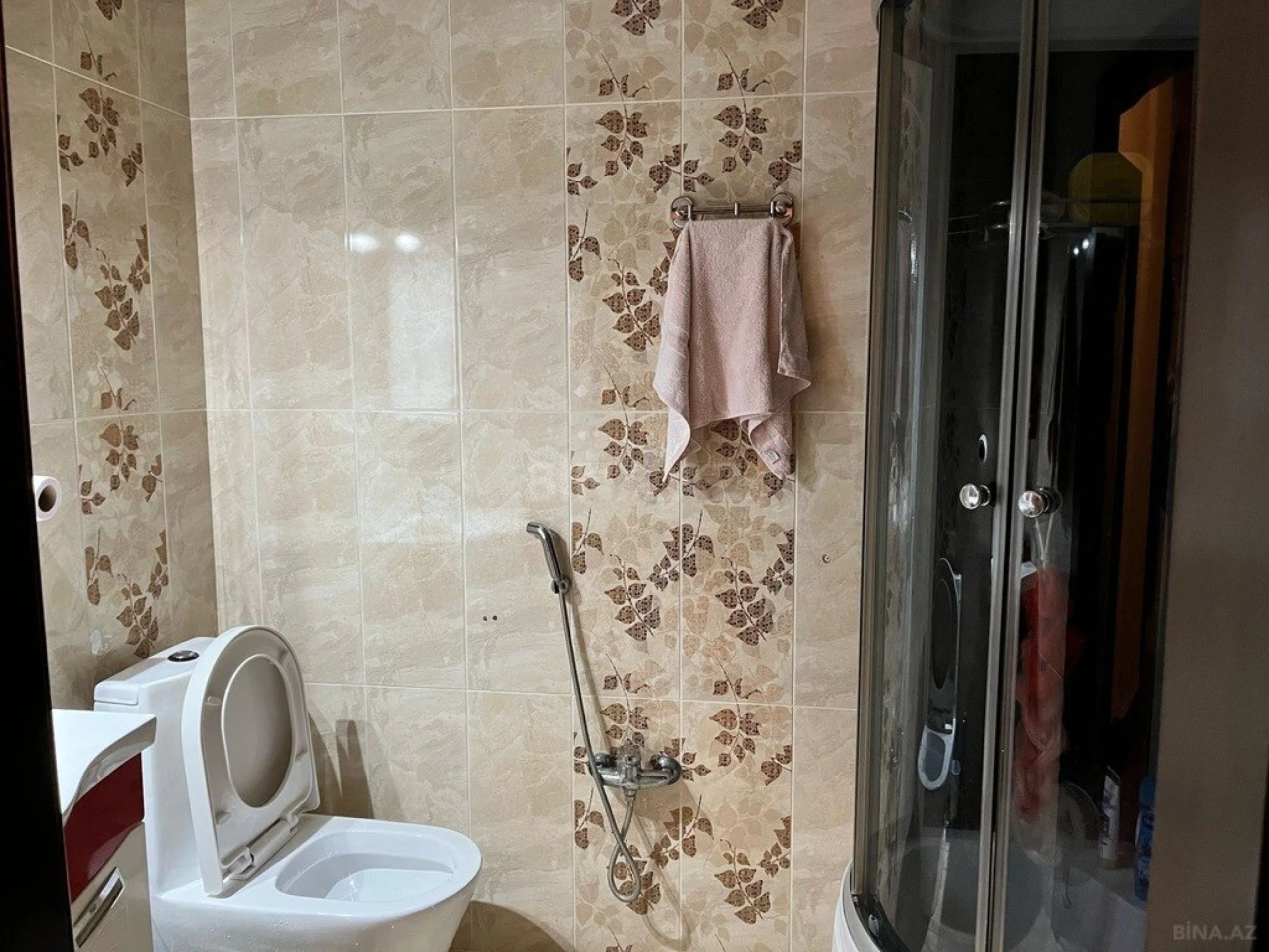 Satılır 3 otaqlı mənzil 130 m²