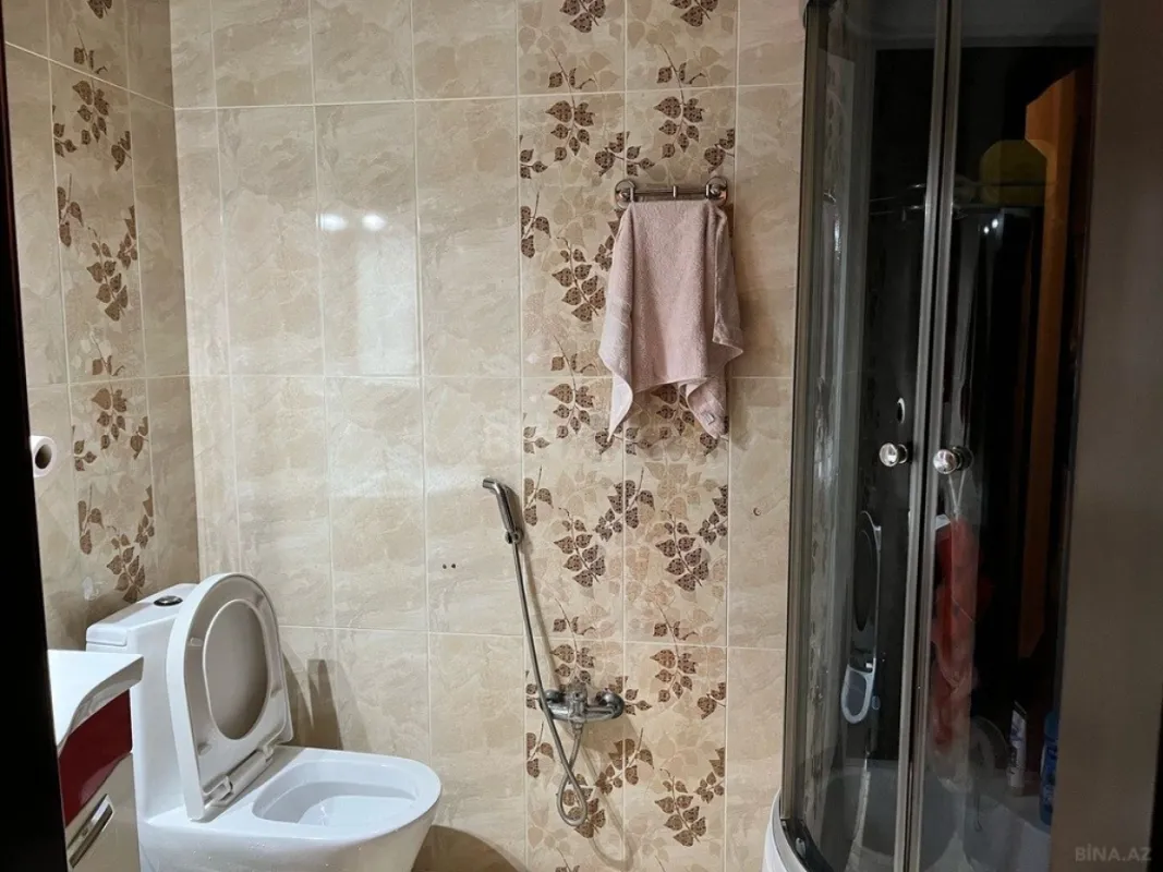Satılır 3 otaqlı mənzil 130 m²