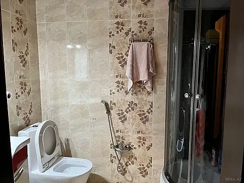 Satılır 3 otaqlı mənzil 130 m²