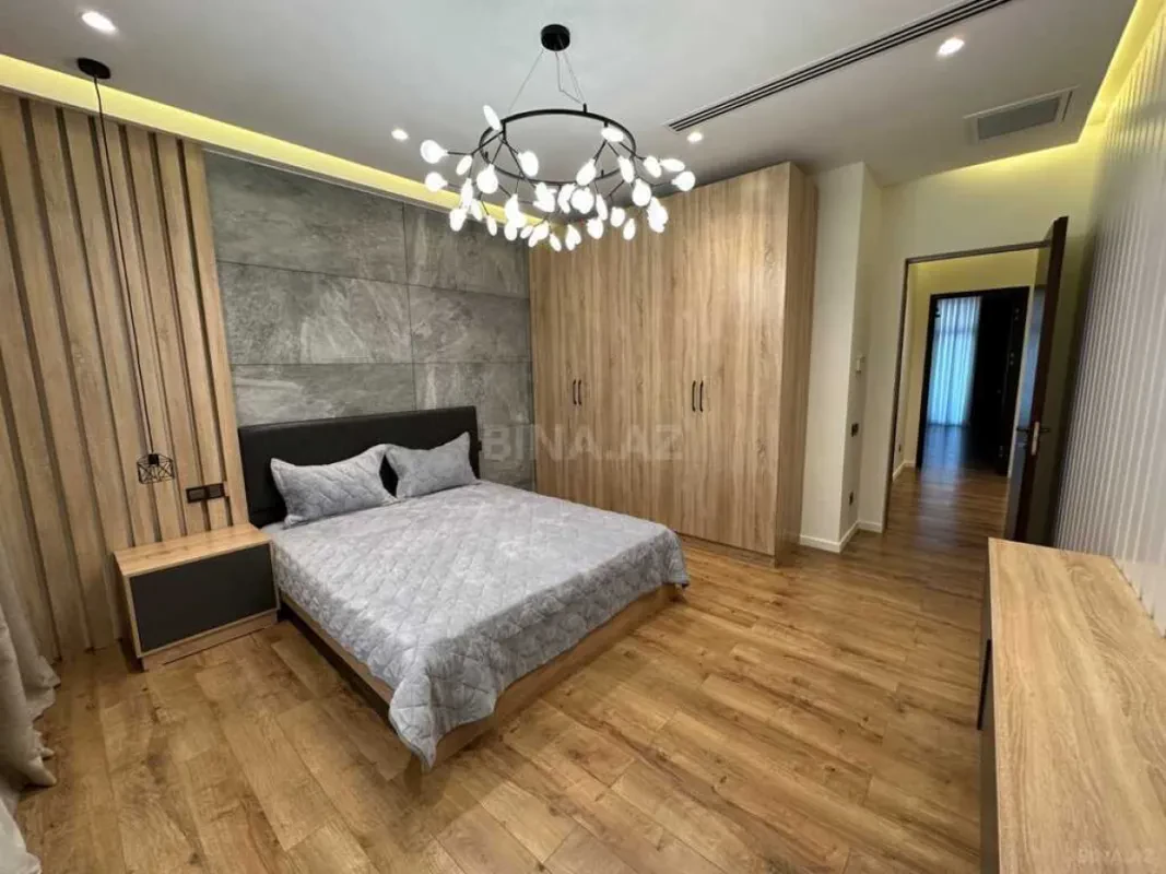 Satılır 3 otaqlı mənzil 127 m²