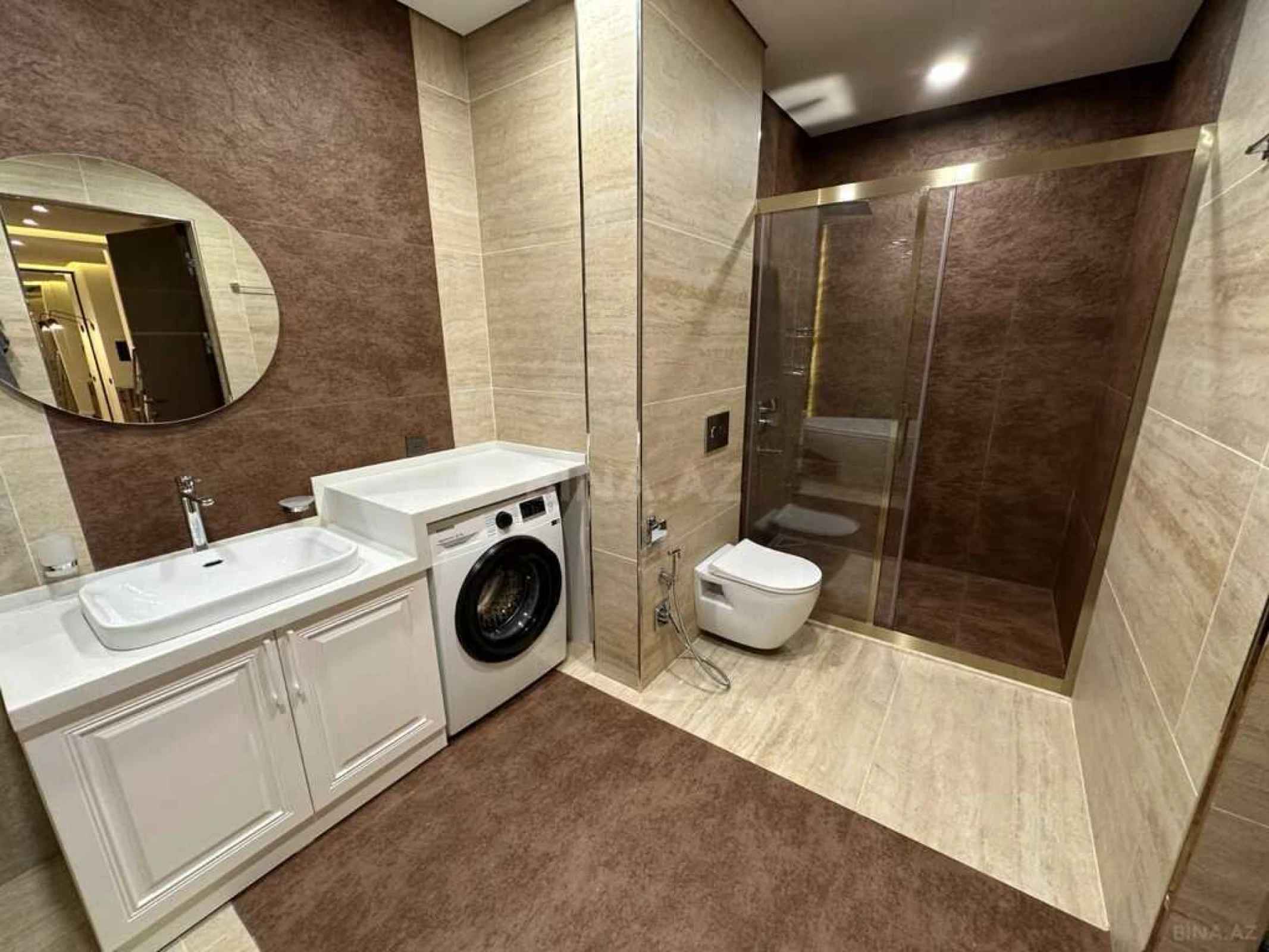 Satılır 3 otaqlı mənzil 127 m²