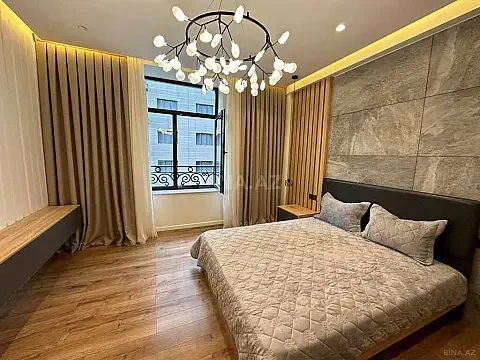 Satılır 3 otaqlı mənzil 127 m²