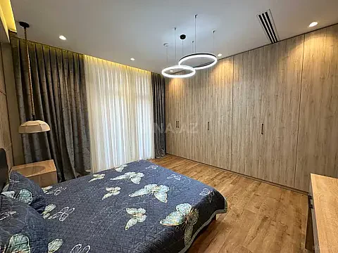 Satılır 3 otaqlı mənzil 127 m²