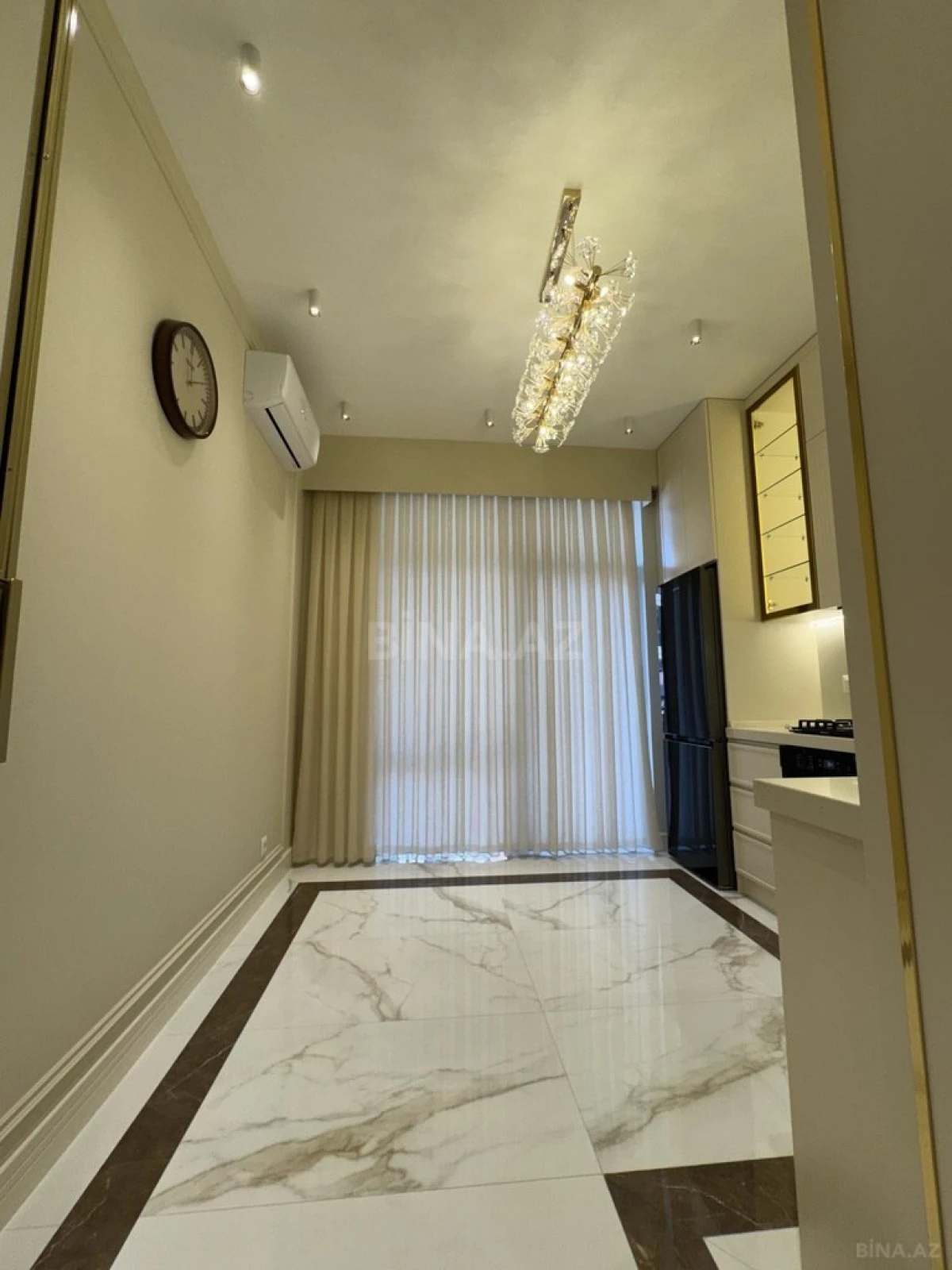 Satılır 3 otaqlı mənzil 87 m²