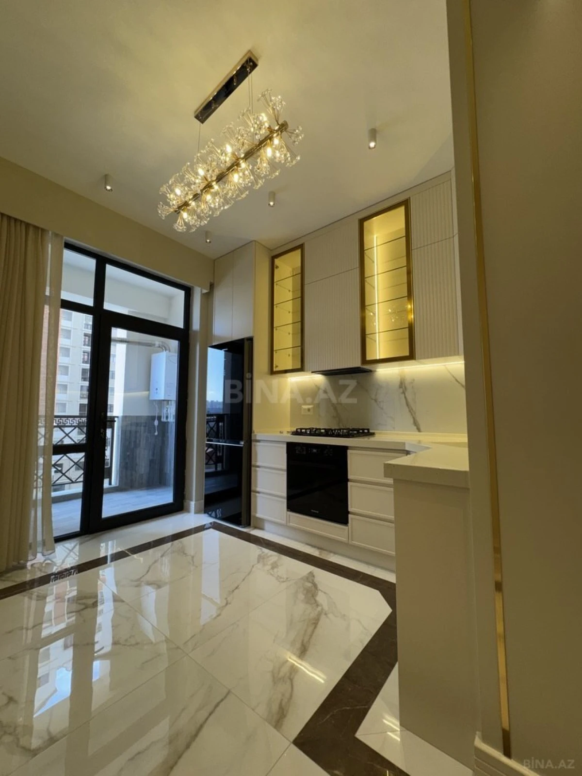 Satılır 3 otaqlı mənzil 87 m²