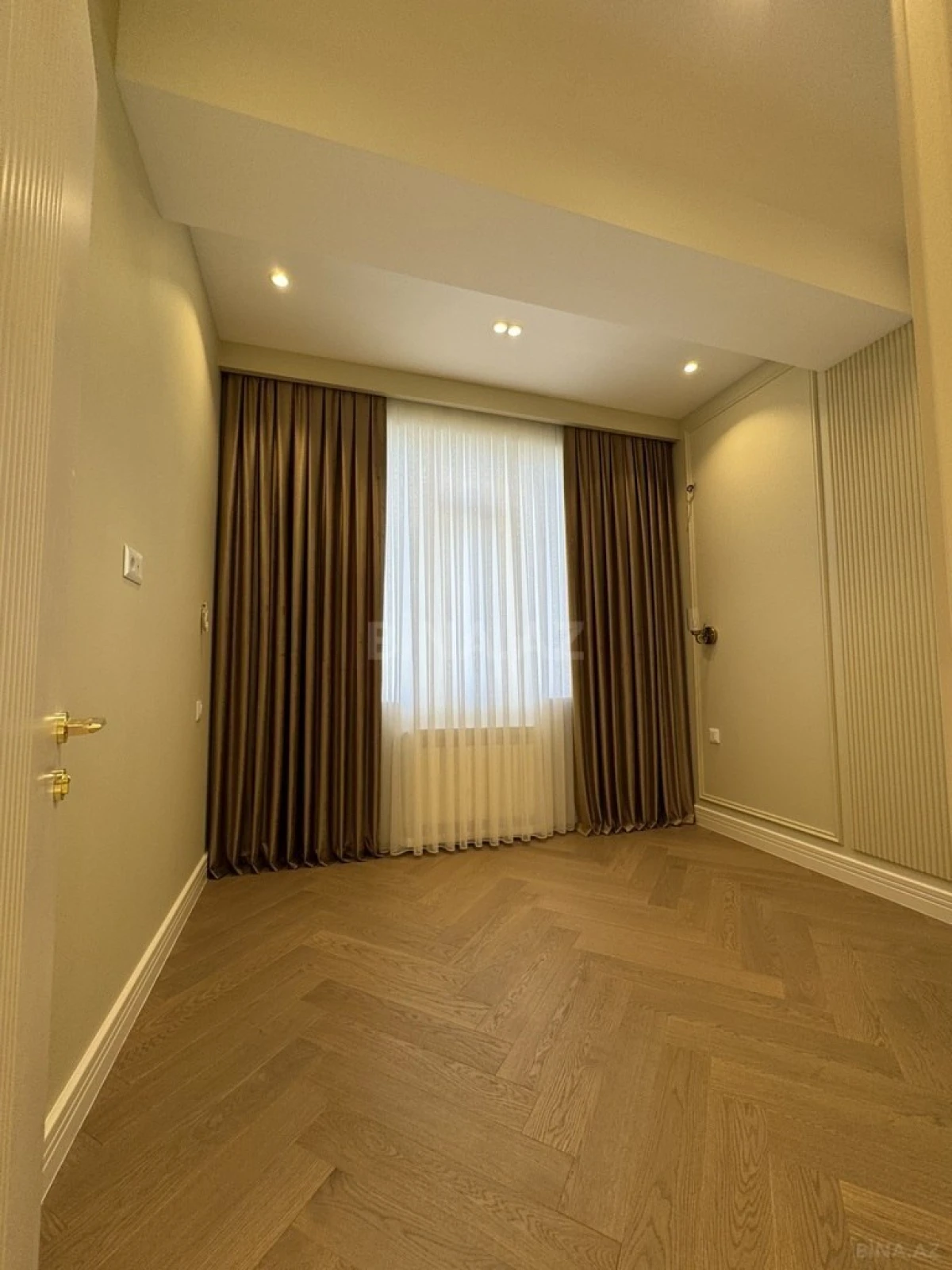 Satılır 3 otaqlı mənzil 87 m²