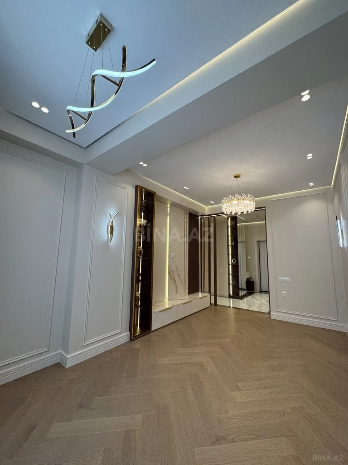 Satılır 3 otaqlı mənzil 87 m²