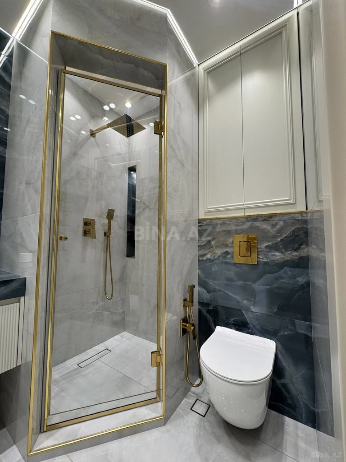 Satılır 3 otaqlı mənzil 87 m²