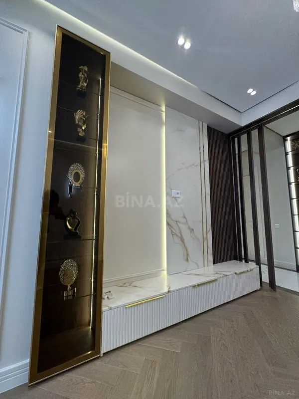 Satılır 3 otaqlı mənzil 87 m²