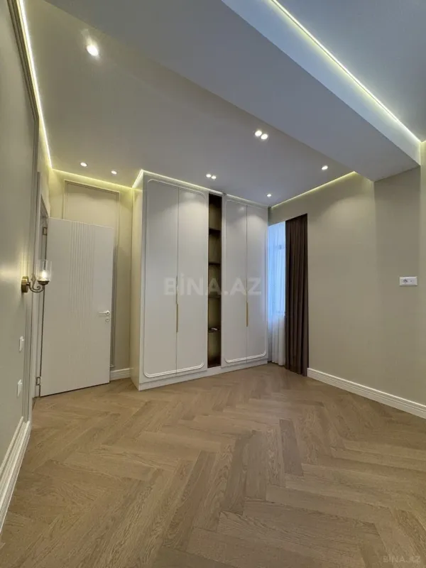 Satılır 3 otaqlı mənzil 87 m²