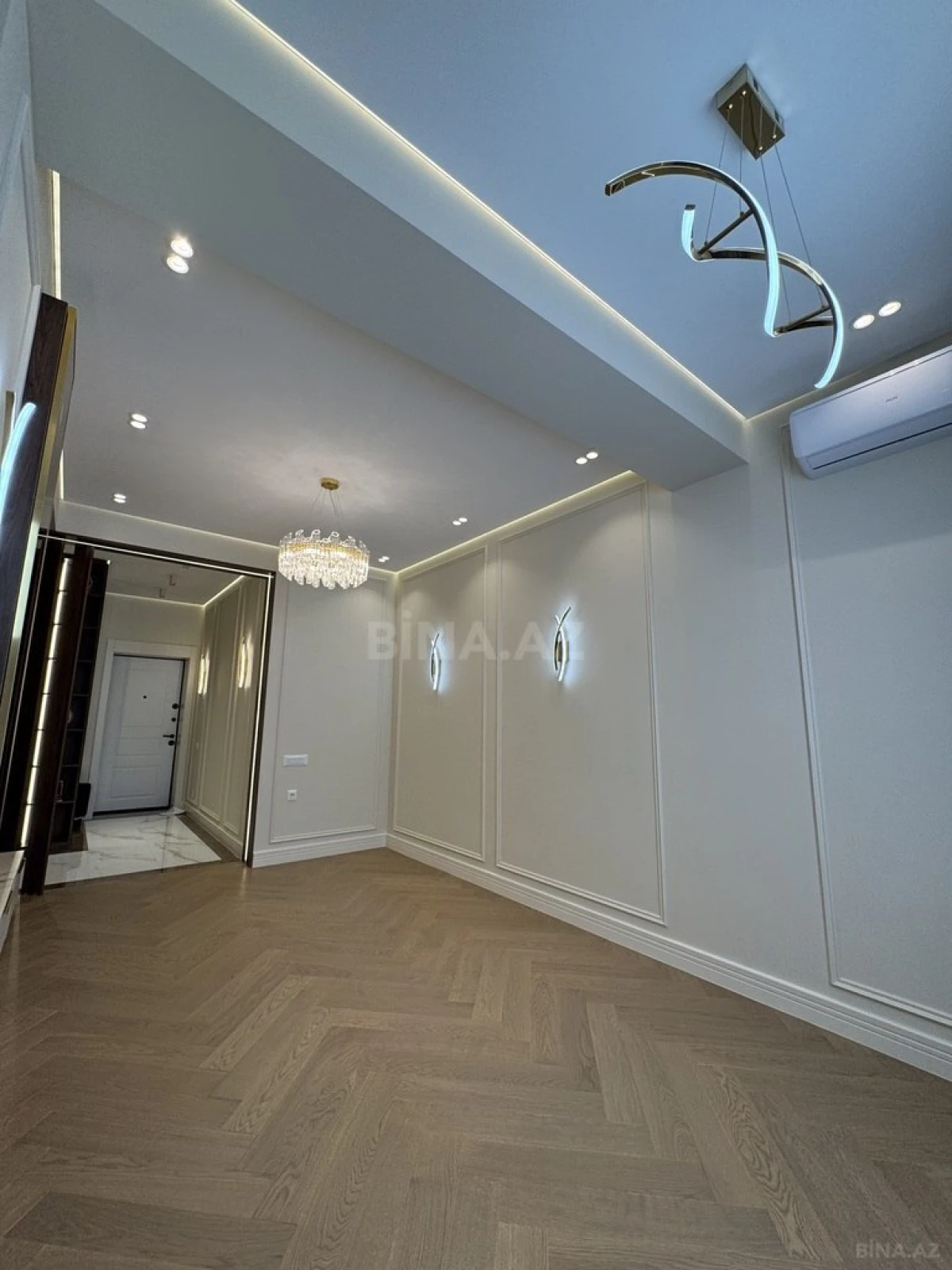 Satılır 3 otaqlı mənzil 87 m²