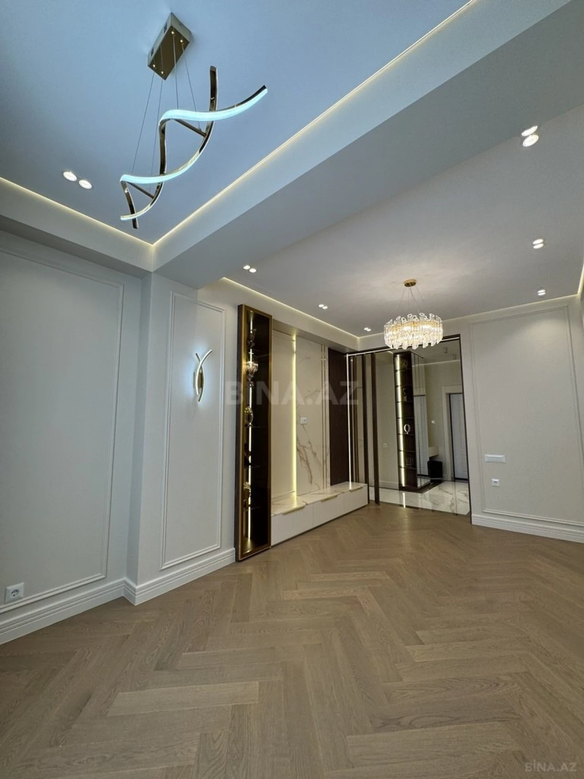 Satılır 3 otaqlı mənzil 87 m²