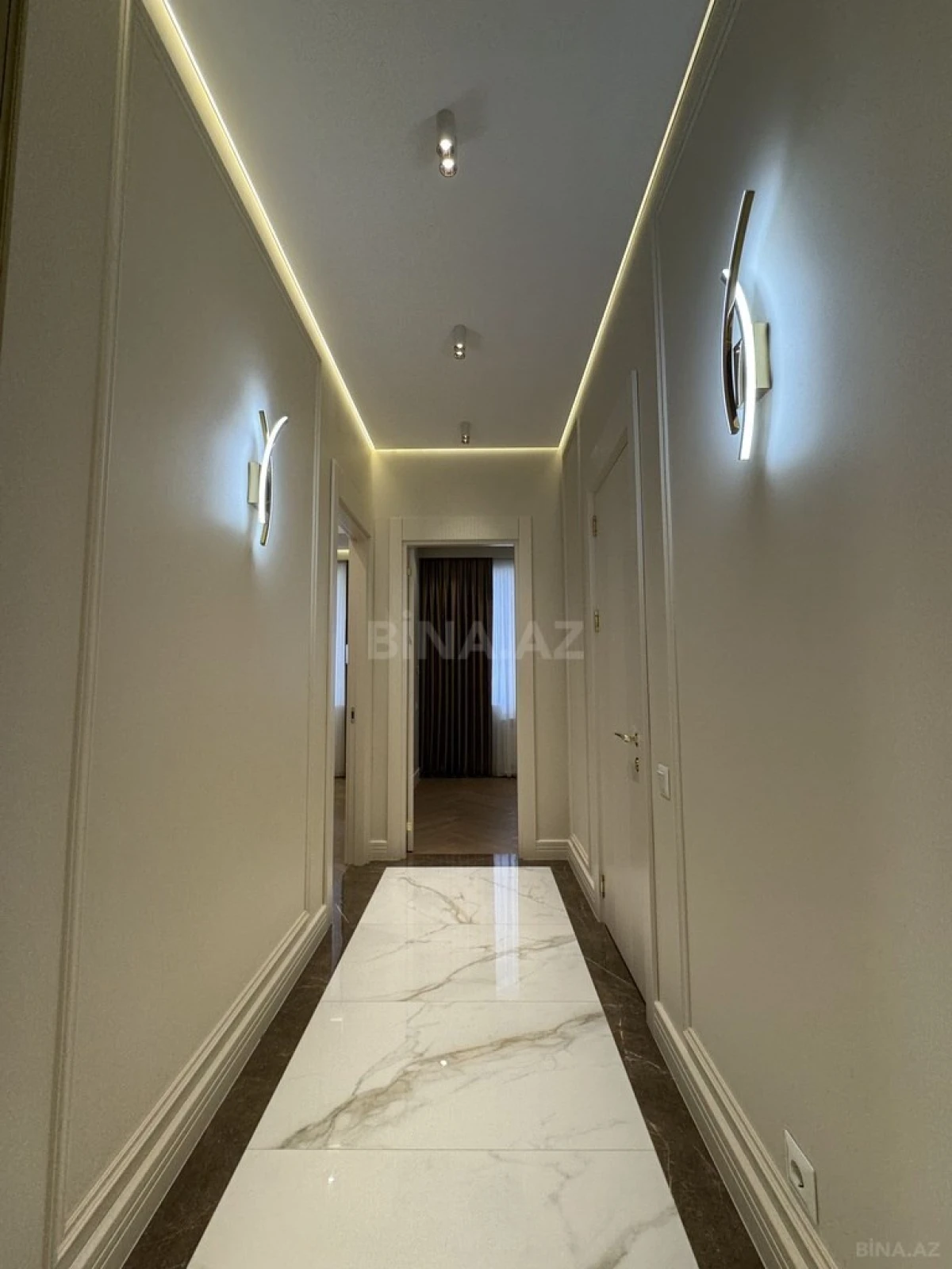 Satılır 3 otaqlı mənzil 87 m²