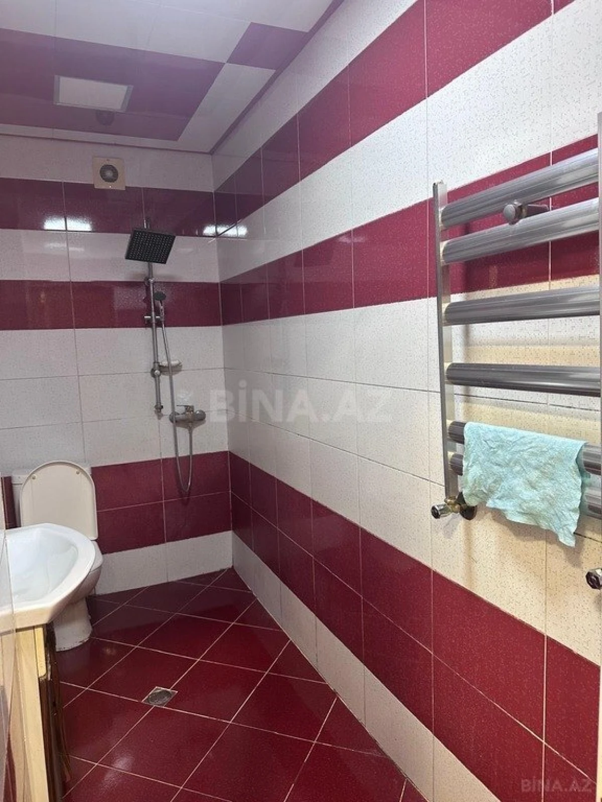 Kirayə verilir 2 otaqlı mənzil 65 m²