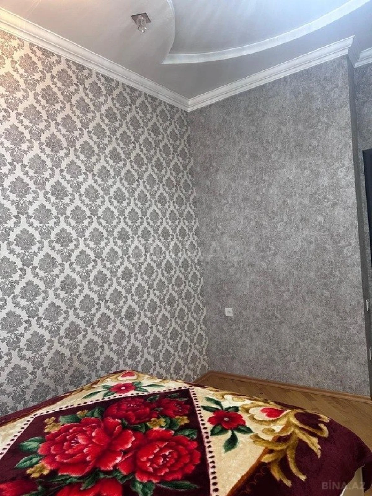 Kirayə verilir 2 otaqlı mənzil 65 m²