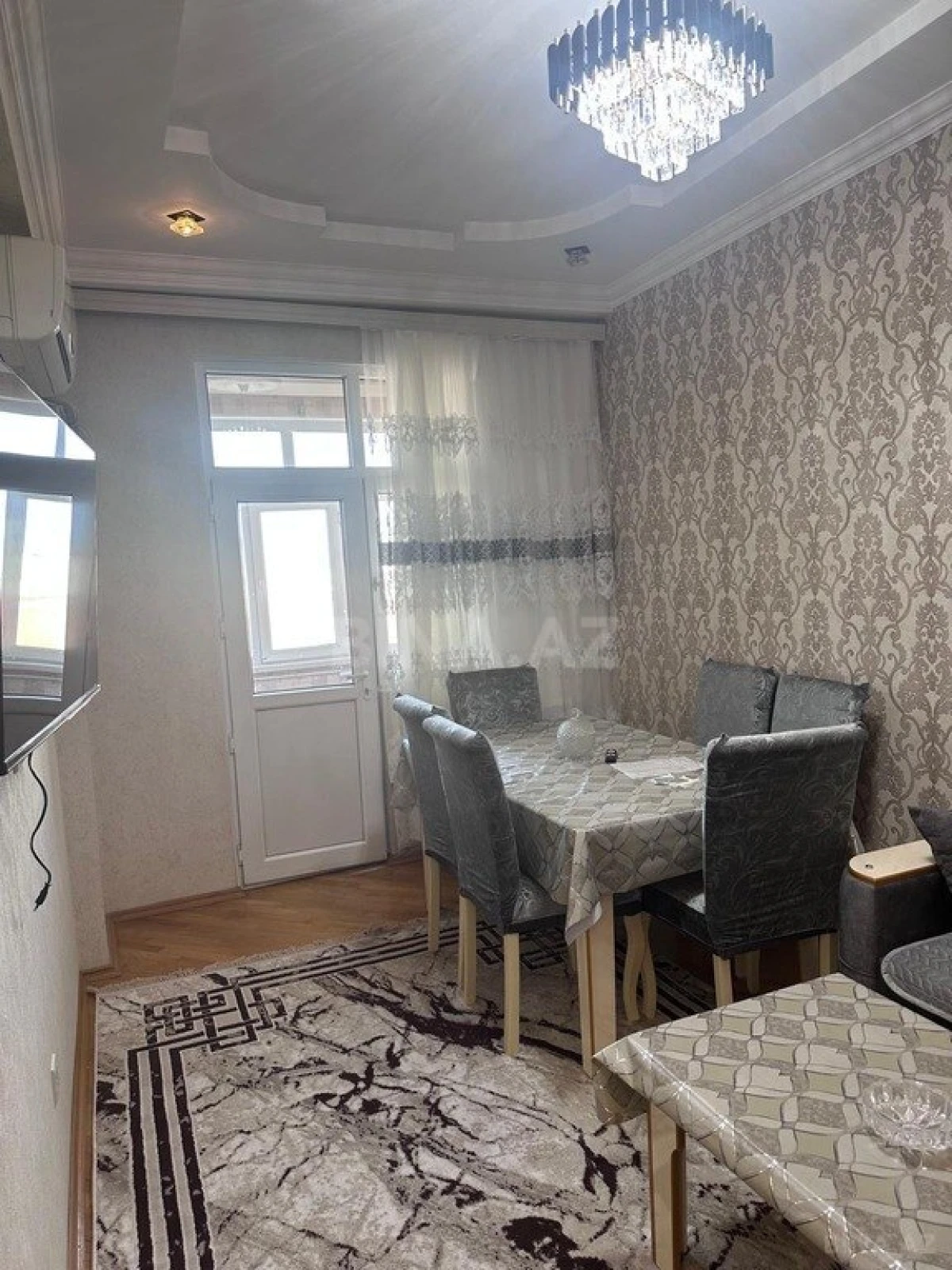 Kirayə verilir 2 otaqlı mənzil 65 m²