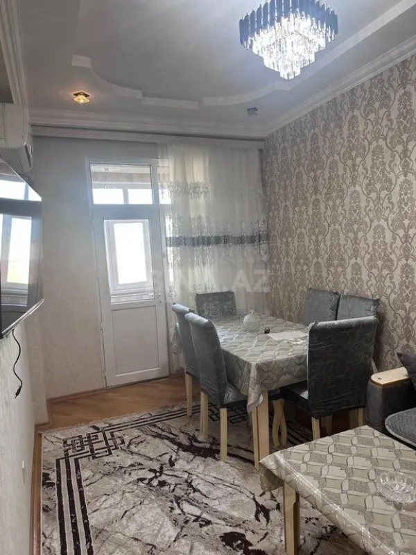 Kirayə verilir 2 otaqlı mənzil 65 m²