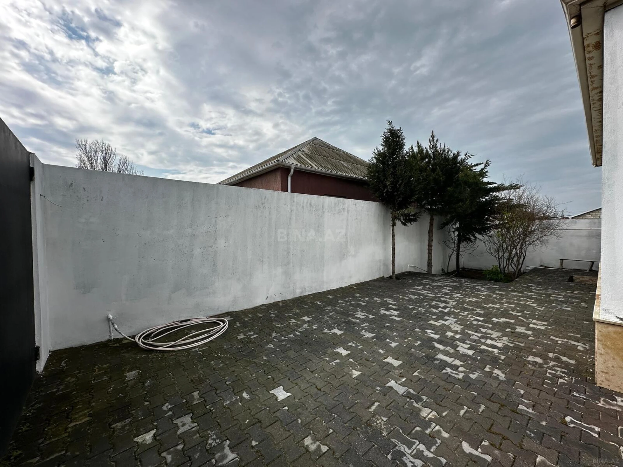 Satılır 3 otaqlı həyət evi 110 m²