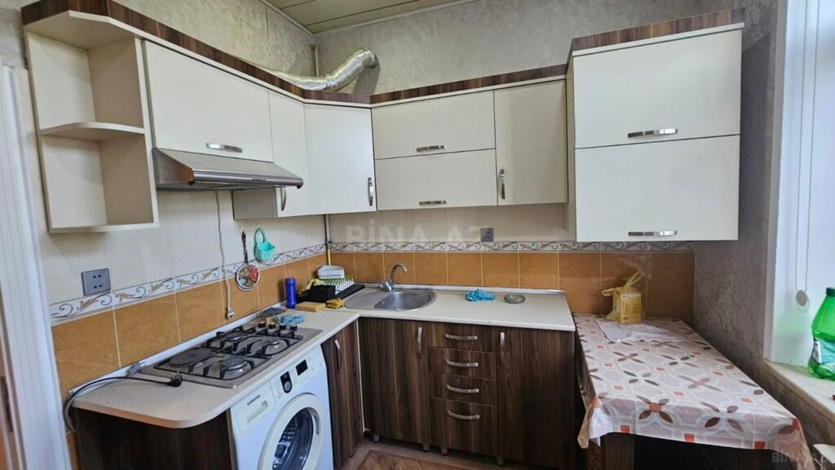 Kirayə verilir 2 otaqlı mənzil 60 m²