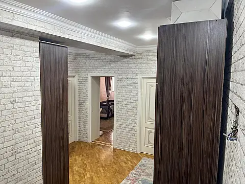 Satılır 3 otaqlı mənzil 98 m²