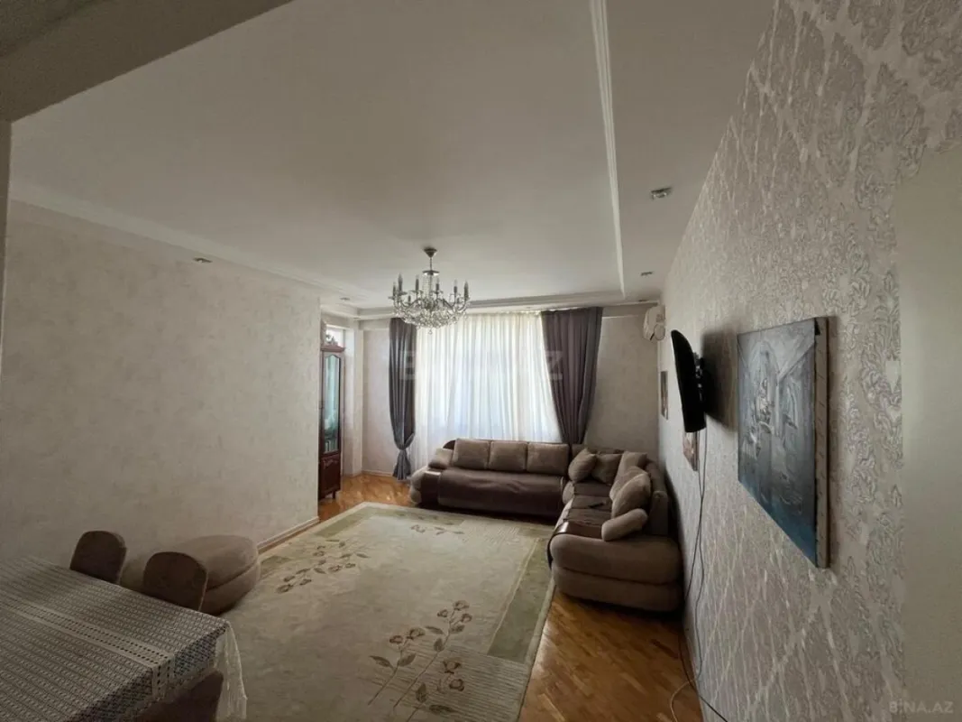 Satılır 3 otaqlı mənzil 98 m²