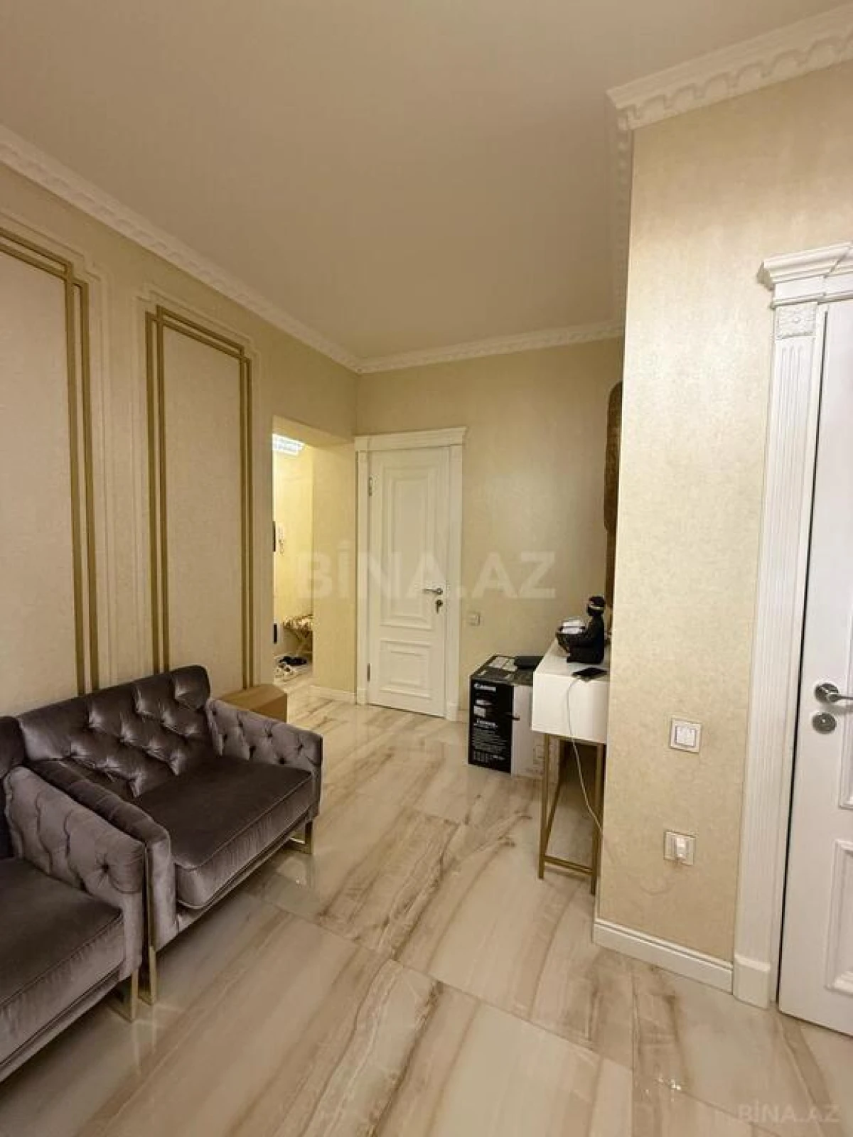 Satılır 3 otaqlı mənzil 125 m²