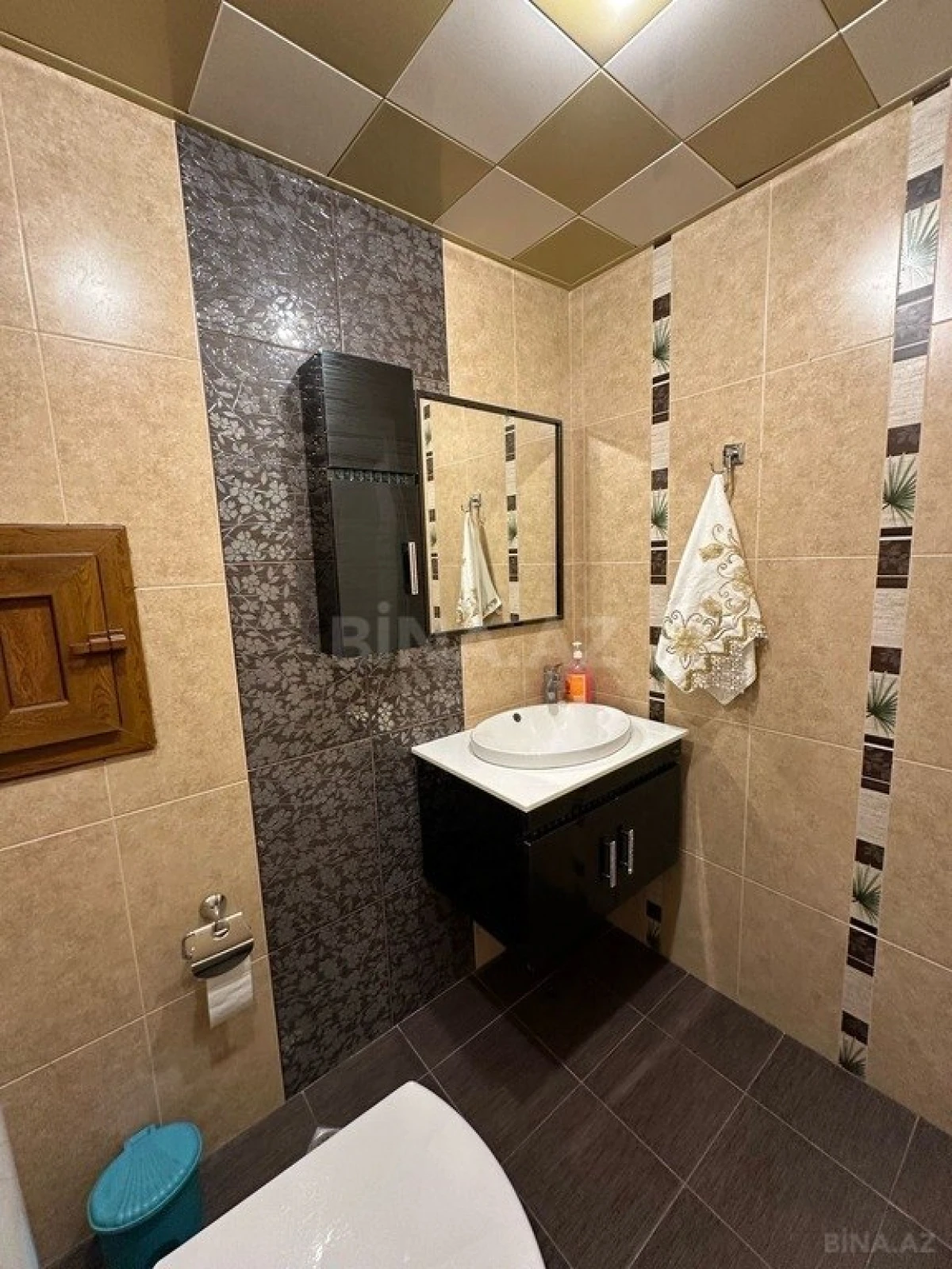 Satılır 3 otaqlı mənzil 140 m²