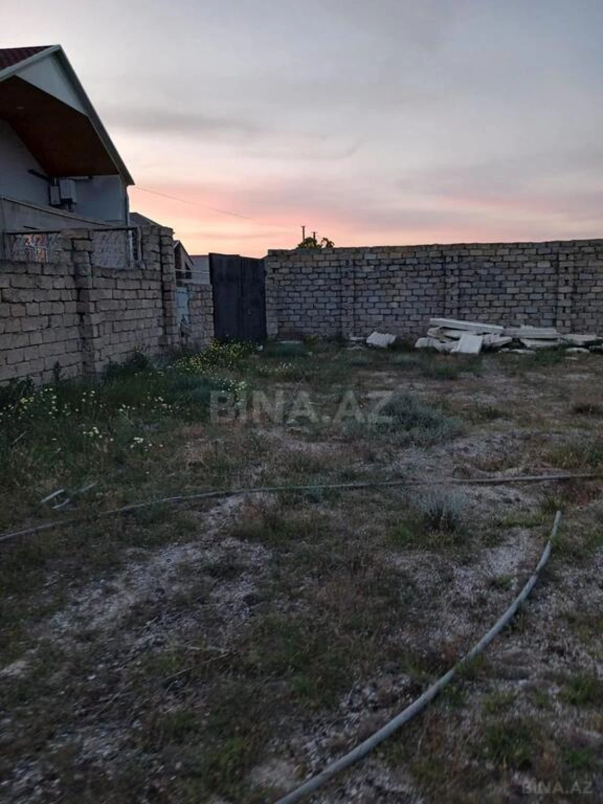 Satılır torpaq sahəsi 6 m²