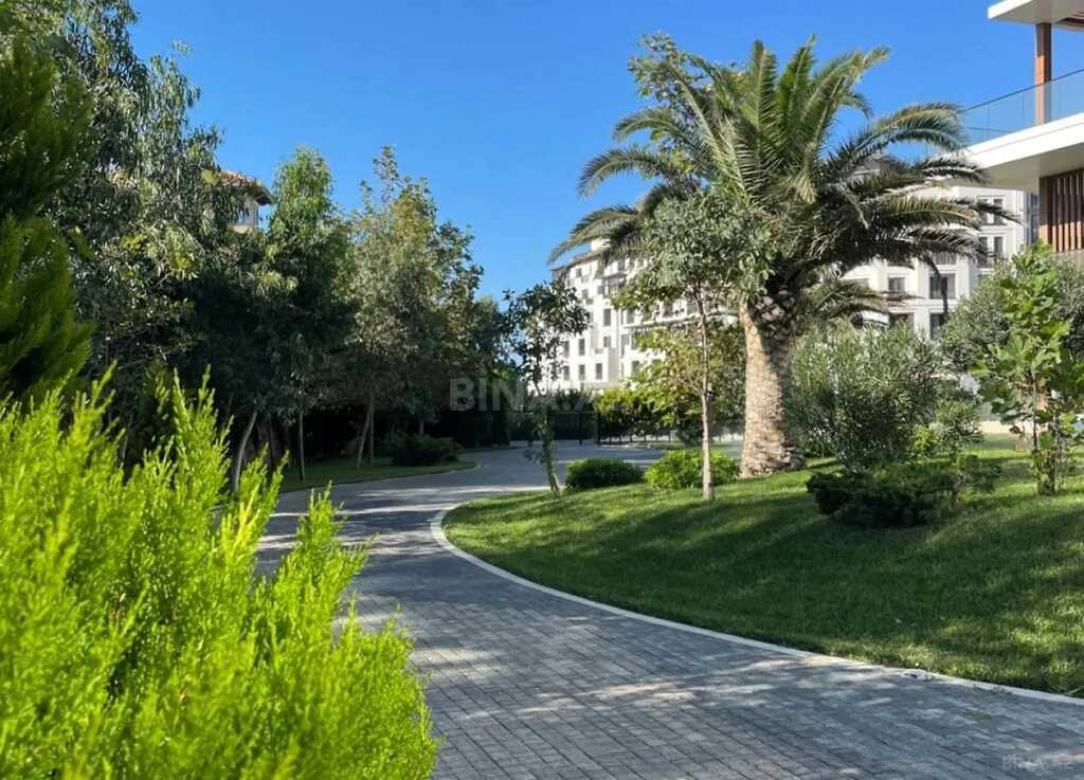 Kirayə verilir 1 otaqlı mənzil 44 m²