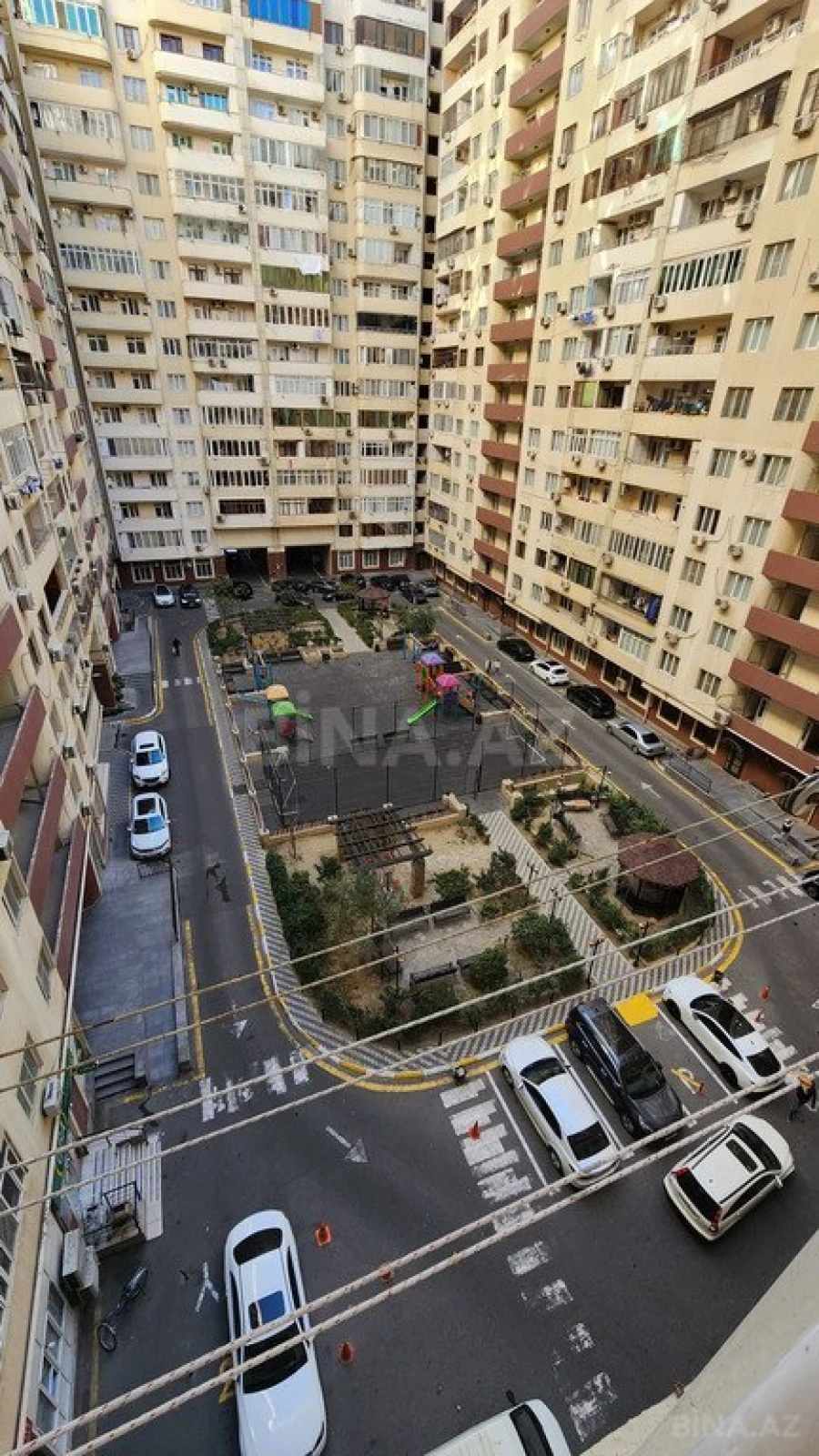 Satılır 3 otaqlı mənzil 74 m²